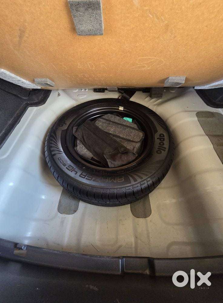 Hyundai Aura Sx Plus Automatic, 2022, Petrol