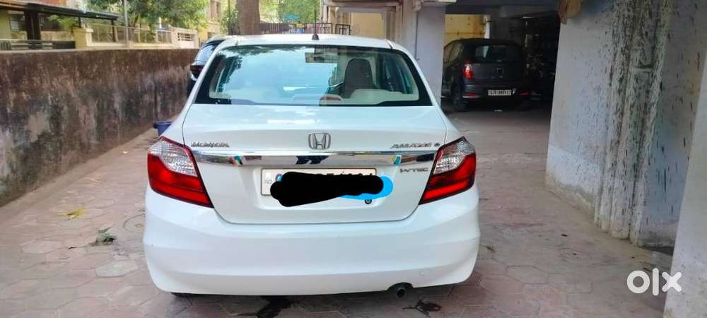 2017 Honda Amaze Petrol // Gj-1 Passing// Single Hand Driven//