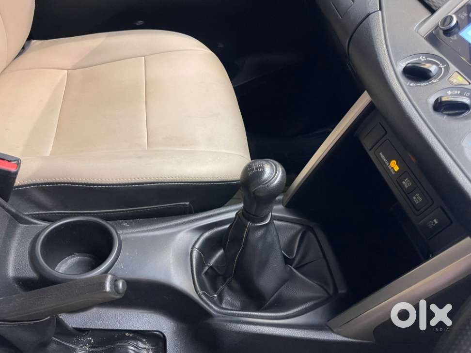 Toyota Innova Crysta [2020-ongoing] 2.4 Gx 8 Str, 2022, Diesel