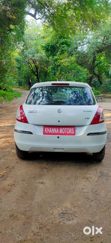 Maruti Suzuki Swift Lxi Option, 2018, Cng & Hybrids