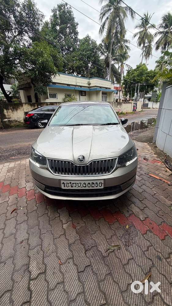 For Sale – 2017 Skoda Rapid Style+ Automatic (top Variant Diesel)