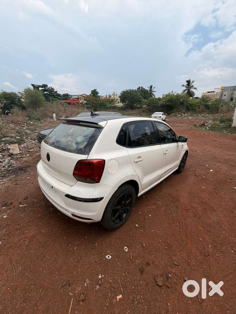 Volkswagen Polo Petrol 2011