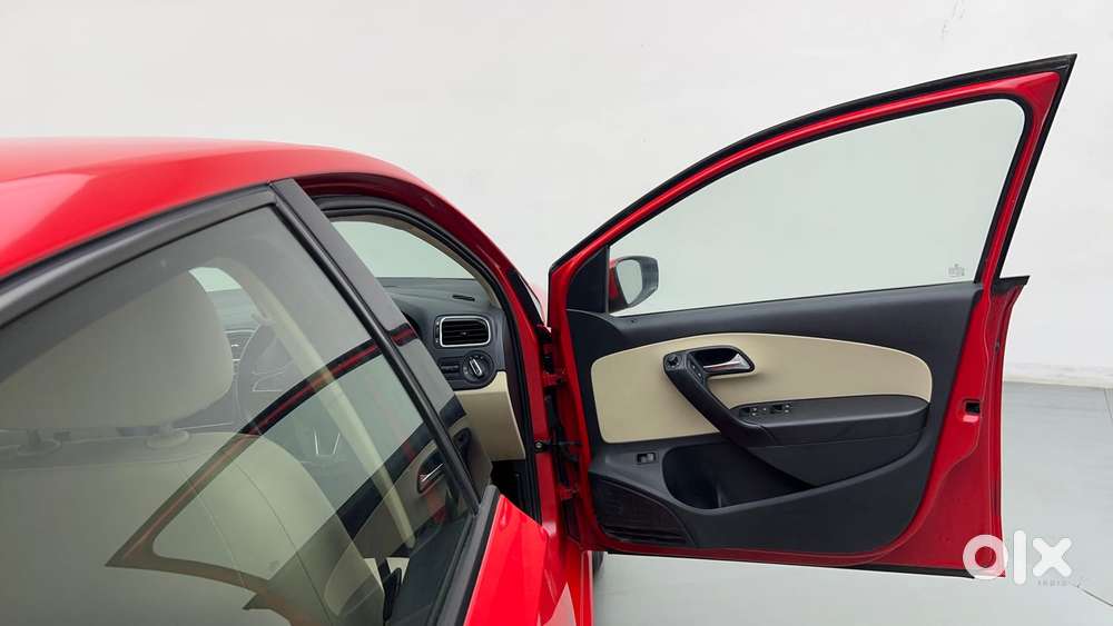 Skoda Rapid 1.6 Mpi At Style, 2017, Petrol