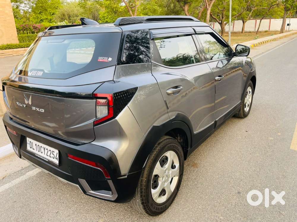 Mahindra Xuv 3xo Mx2 Pro Automatic Sunroof Petrol 2024