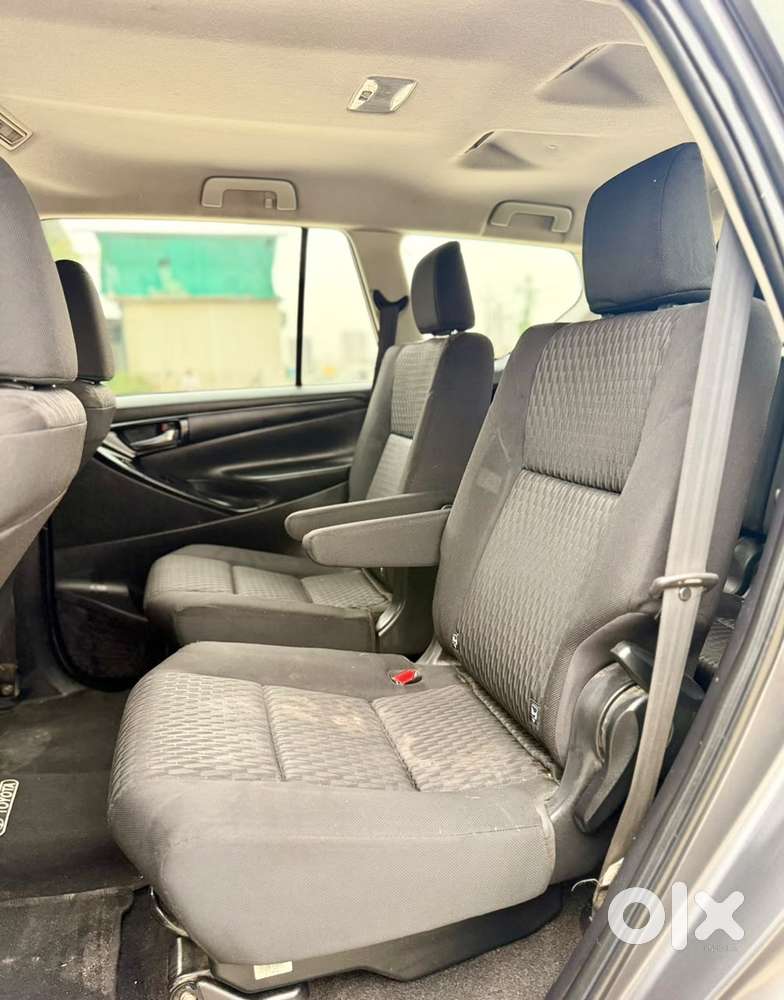 Toyota Innova Crysta 2.7 Gx Mt 8s, 2020, Diesel