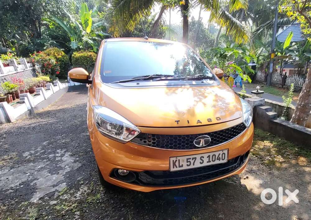 Tata Tiago Xta Automatic