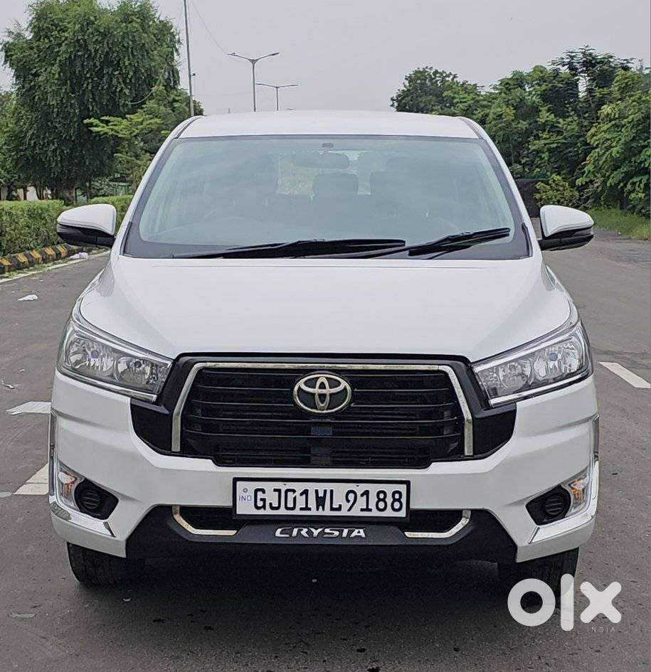 Toyota Innova Crysta 2.4 Gx 8 Str, 2023, Diesel