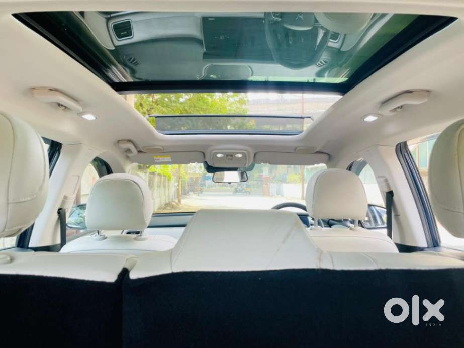 Mahindra Xuv700 2.2 Ax 7 Diesel At Luxury Pack Str, 2021, Diesel