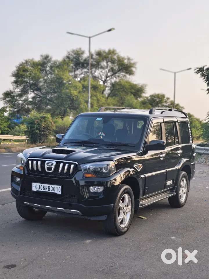 Mahindra Scorpio S10 4wd, 2015, Diesel