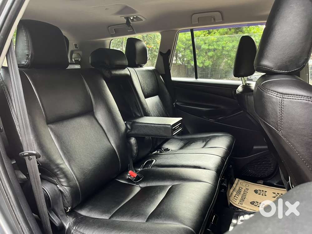 Toyota Innova Crysta 2.4 G Mt, 2022, Diesel