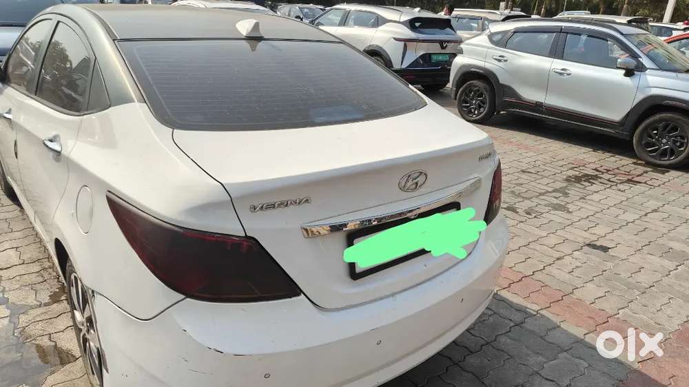 Hyundai Fluidic Verna 2016 Petrol Well Maintained