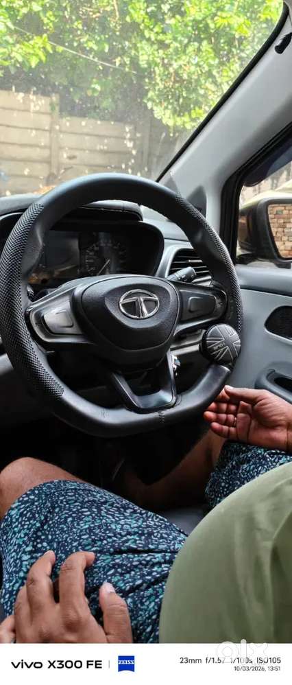 Tata Altroz 1.2 Xe 2020