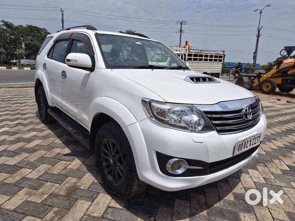 Toyota Fortuner 4x2 Mt 2.8 Diesel, 2015, Diesel