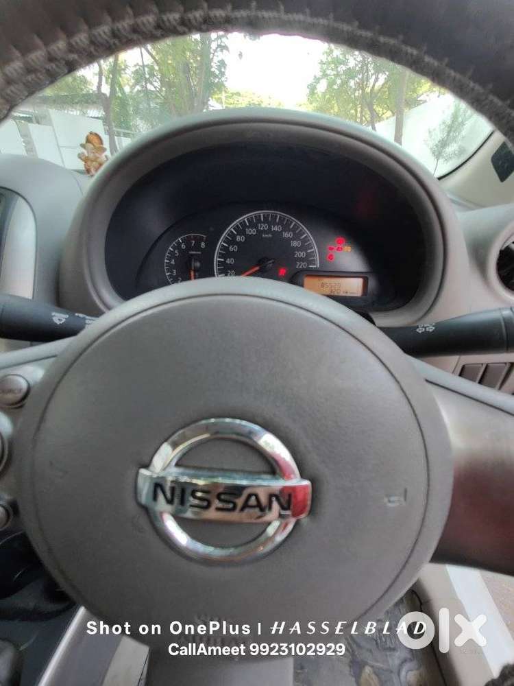 Nissan Sunny, 2012, Petrol