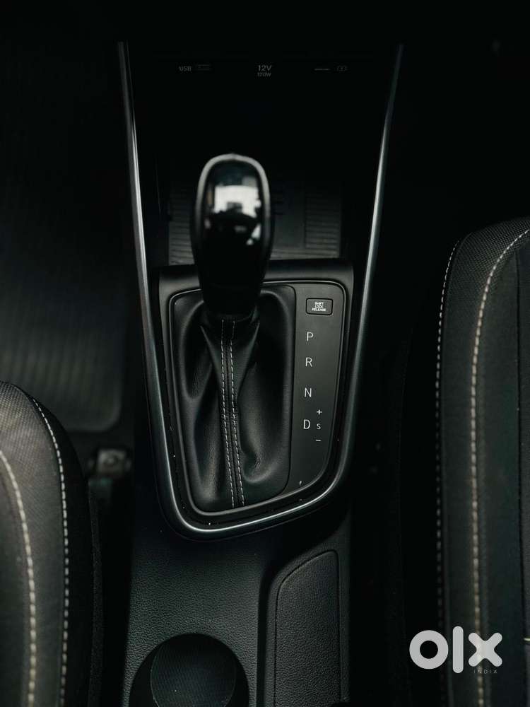 Hyundai Elite I20 Asta 1.2 At, 2022, Petrol