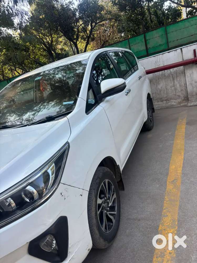 Toyota Innova Crysta