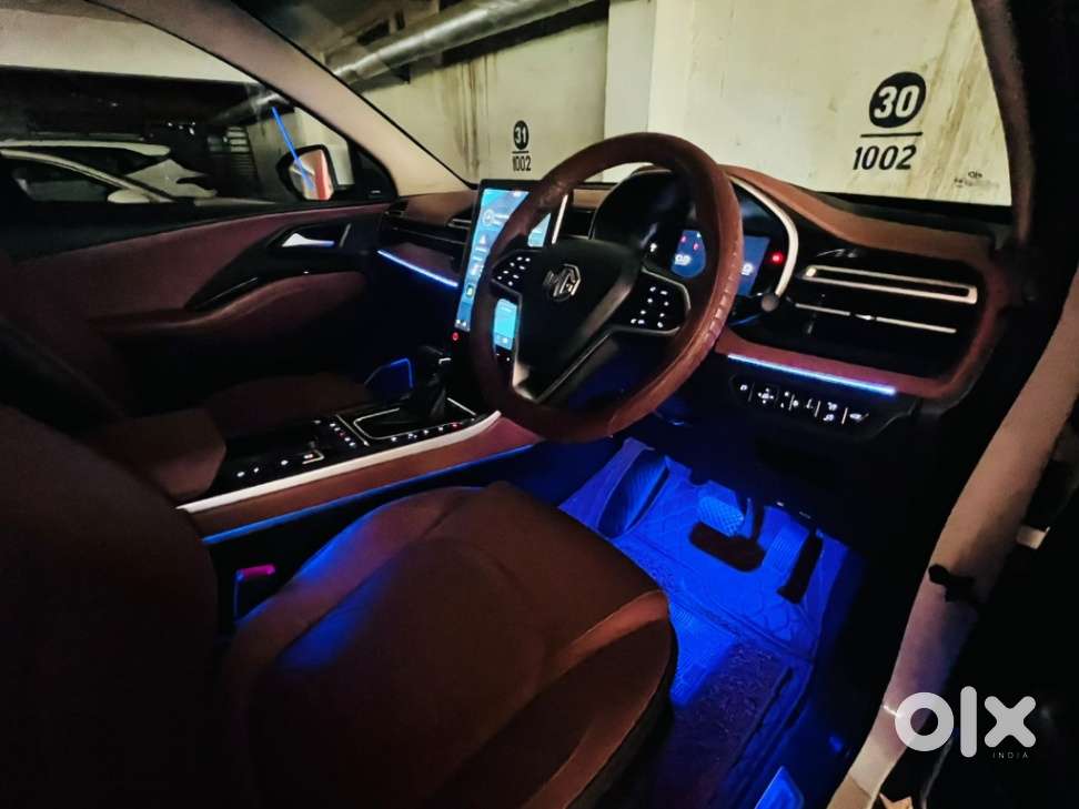 Mg Hector Plus Sharp Pro 1.5 Turbo Petrol Cvt 6 Str, 2023, Petrol