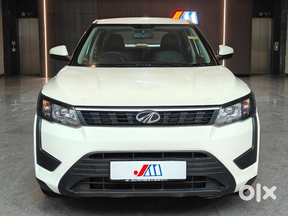 Mahindra Xuv300 W4, 2020, Petrol