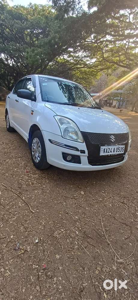 Maruti Suzuki Dzire 2016 Diesel 93363 Km Driven