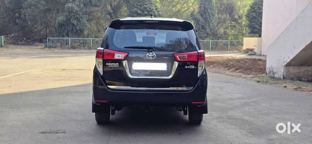 Toyota Innova Crysta [2020-ongoing] 2.4 Vx 8 Str, 2021, Diesel