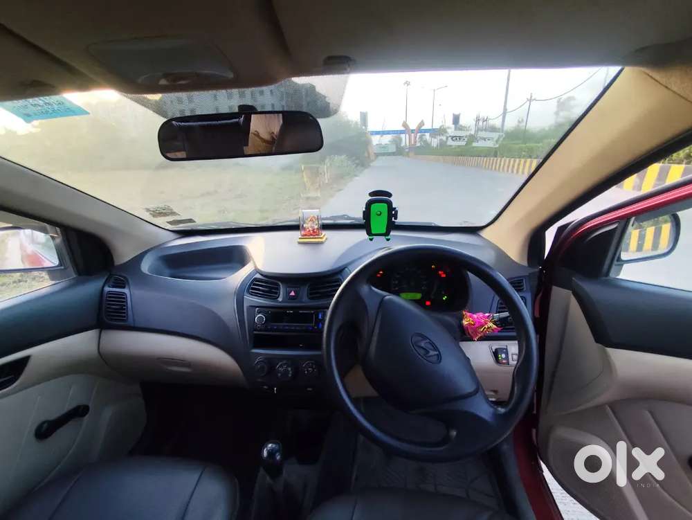 Hundai Eon Dlite+/petrol+cng, Model(23/10/2015)