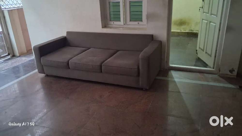 Sofa single