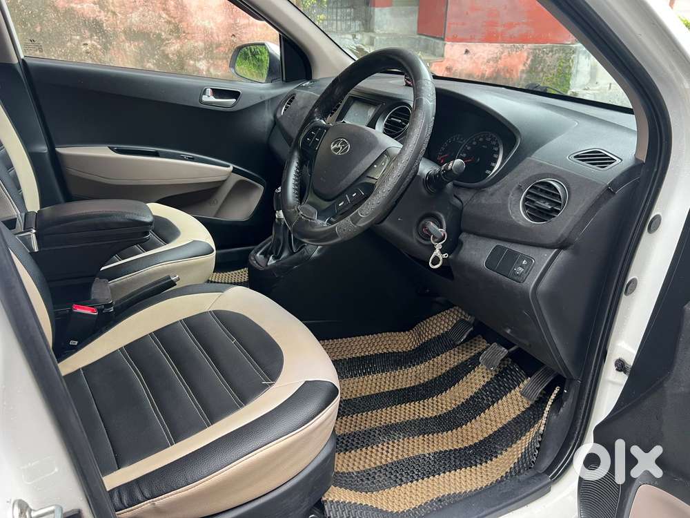 Hyundai Grand I10 Sportz, 2017, Petrol