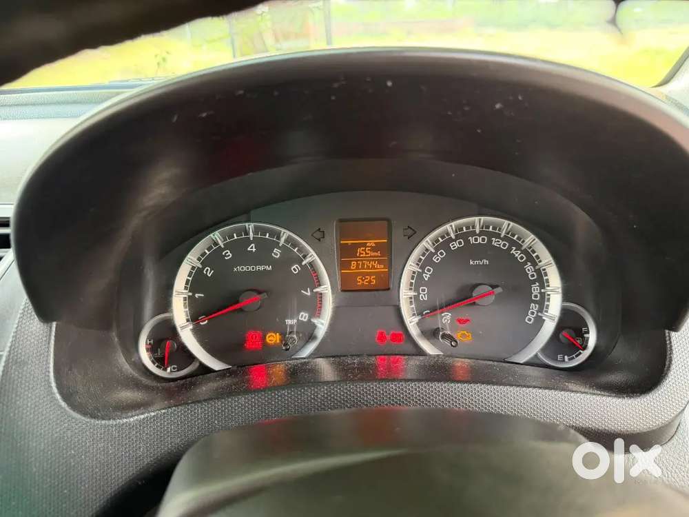 Maruti Swift 1st Owner Vxi 2015 Petrol New Tyres With Alloy Wheel