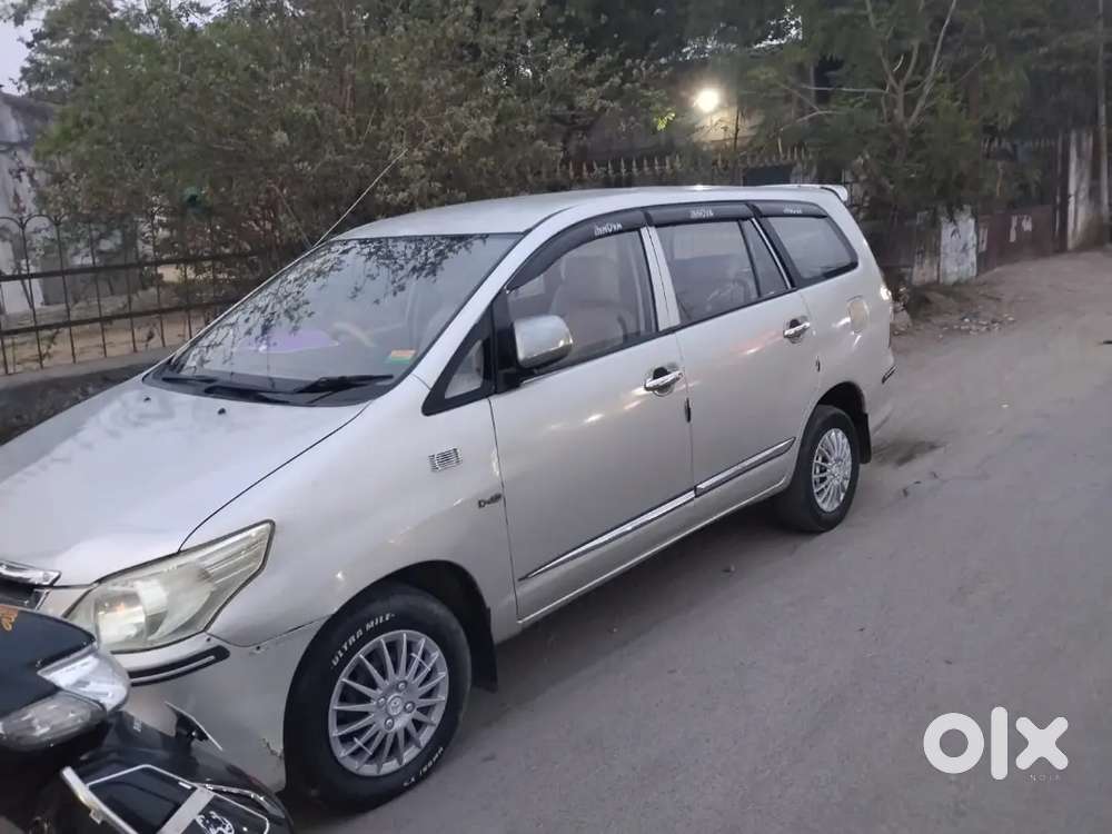 Toyota Innova Diesel 2011