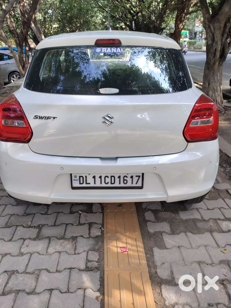 Maruti Suzuki Swift 1.2 Lxi (o), 2022, Petrol