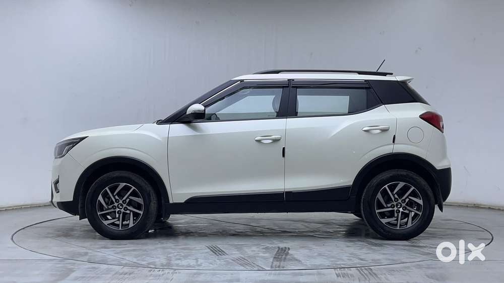 Mahindra Xuv300 W8 Option, 2023, Petrol
