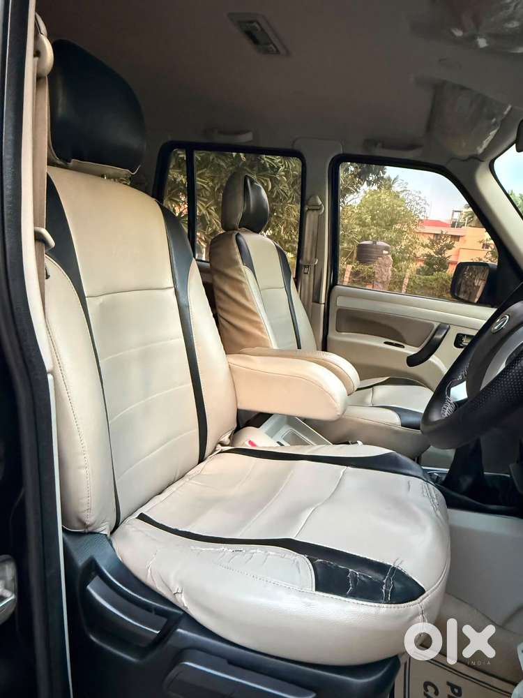 Mahindra Scorpio S10, 2015, Diesel