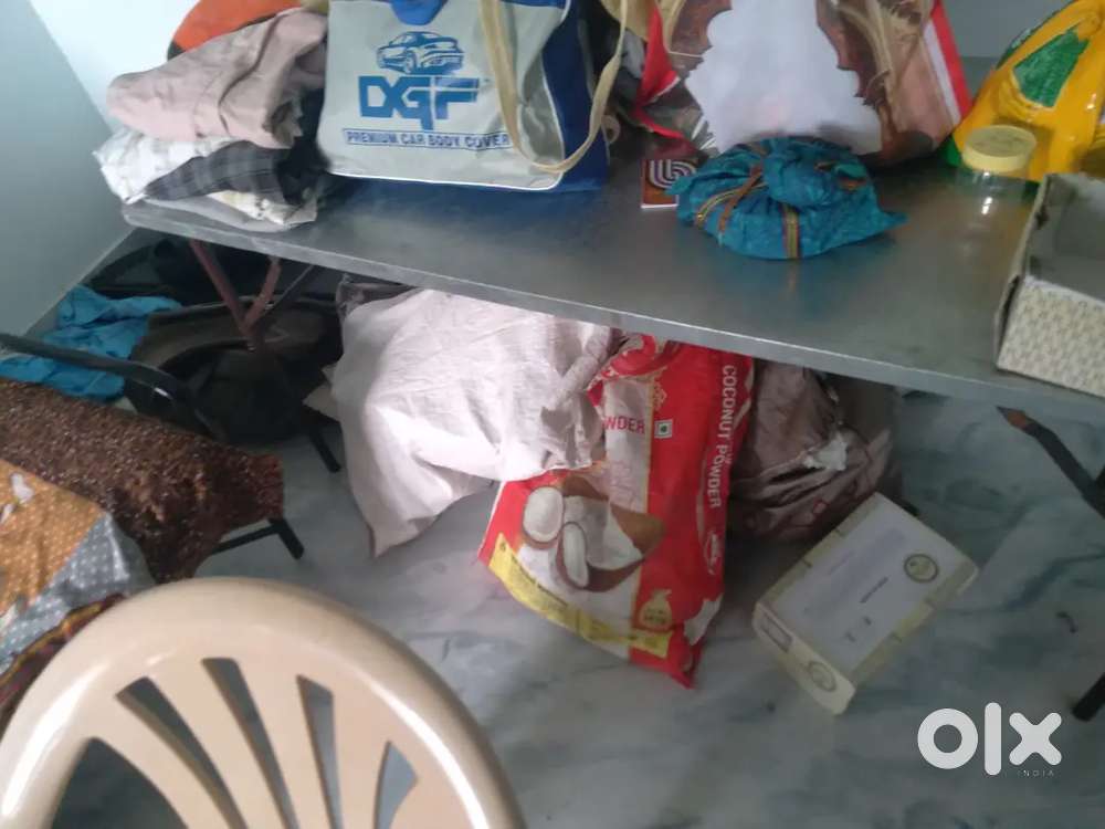New men's shoes and ladies chappals for sale in raipur .