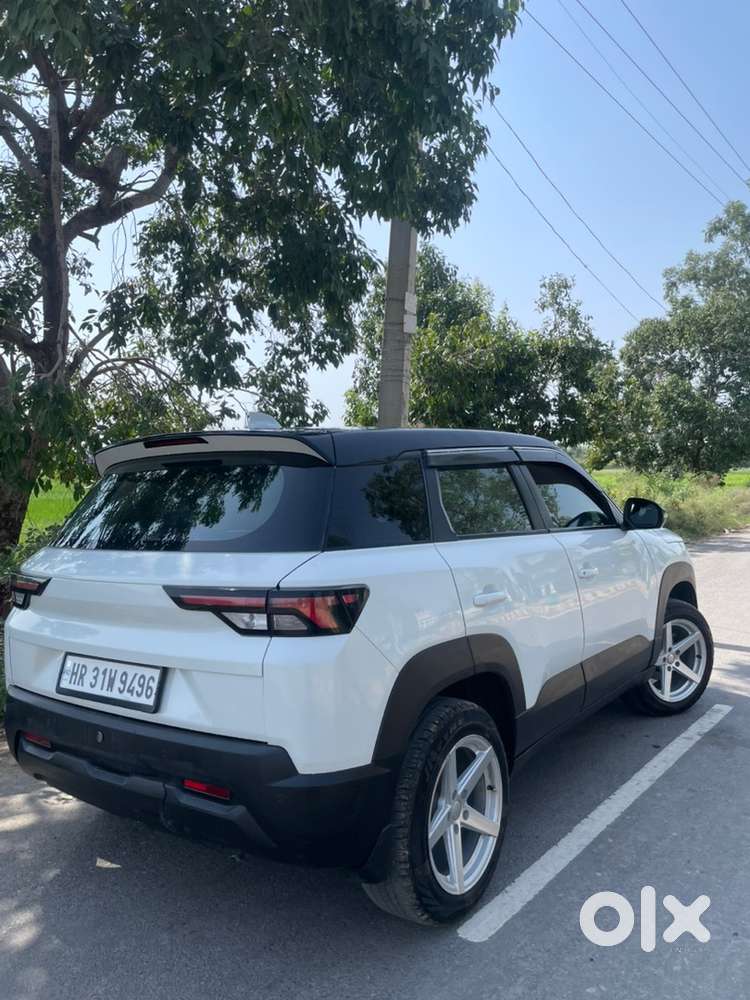 Maruti Suzuki Brezza Lxi 2025