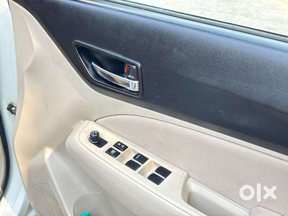 Maruti Suzuki Swift Dzire Vxi Optional, 2018, Petrol