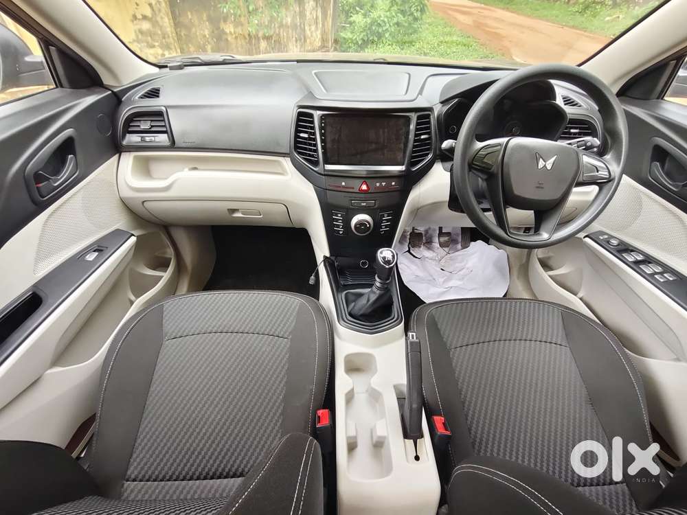 Mahindra Xuv300 W4, 2024, Petrol