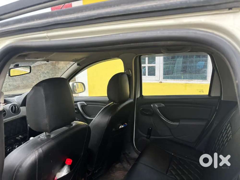 Genuine Car Renault Duster