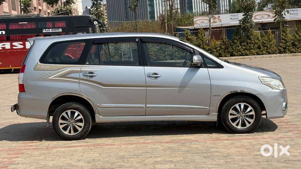 Toyota Innova 2.5 V 7 Str, 2015, Diesel