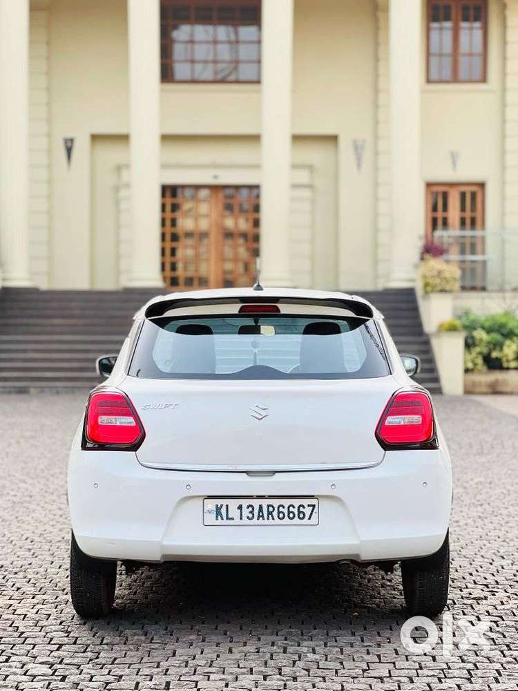 Maruti Suzuki Swift Vxi + Manual, 2020, Petrol