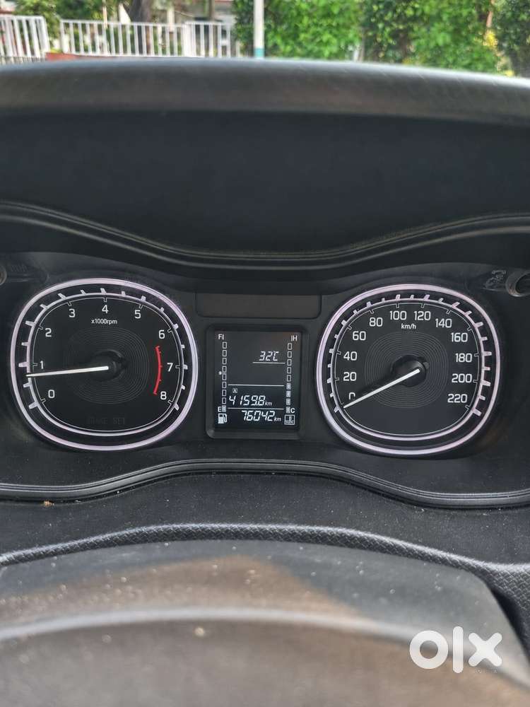 Maruti Suzuki Brezza 1.5 Zxi Smart Hybrid, 2022, Petrol