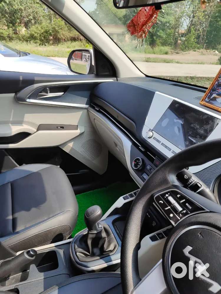 Kia Carens G 2025
