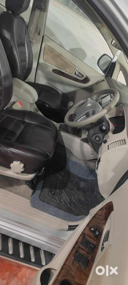 Toyota Innova 2014 Diesel 89000 Km Driven