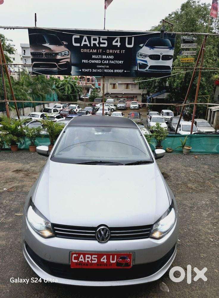 Volkswagen Vento 2010-2013 Petrol Highline, 2012, Petrol