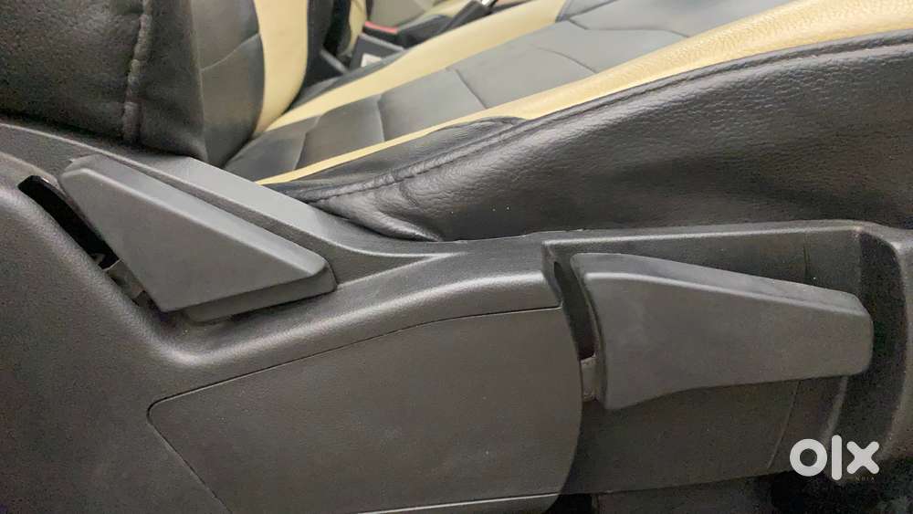 Renault Triber Rxz Easy-r Amt, 2023, Petrol