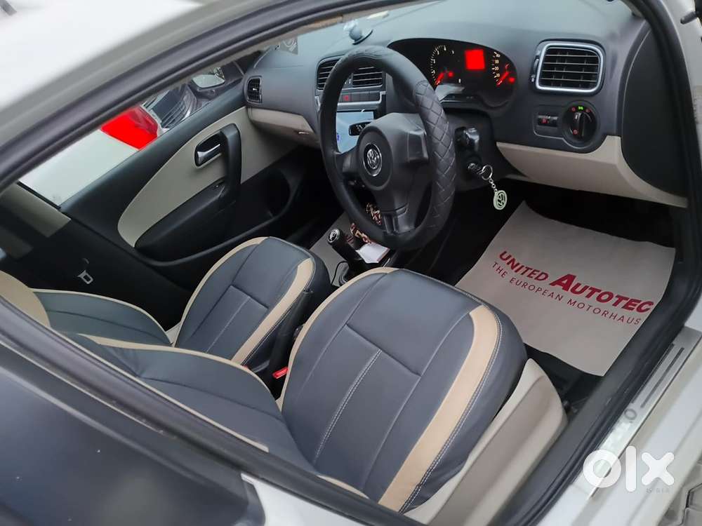 Volkswagen Polo Petrol 2011