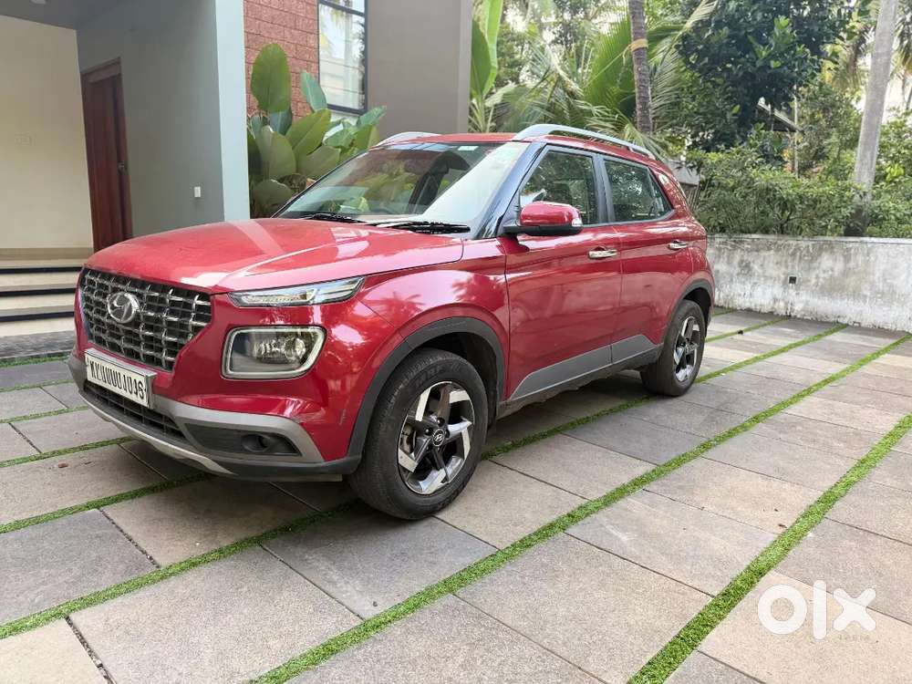 Hyundai Venue 2019 Petrol Well Maintained