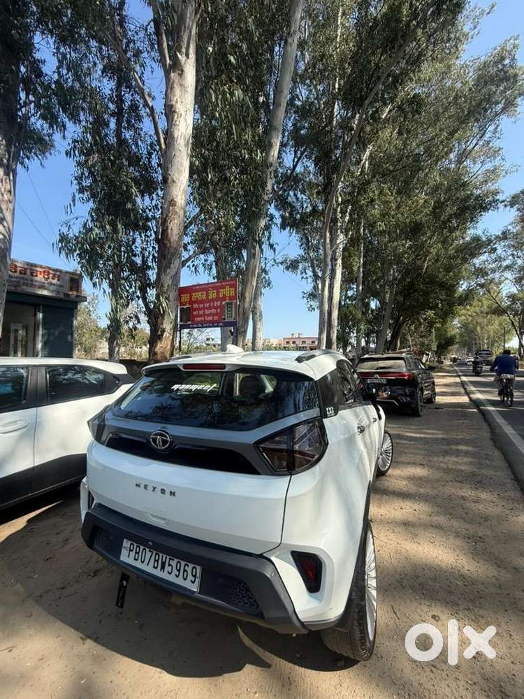 Tata Nexon 2020 Petrol Well Maintained