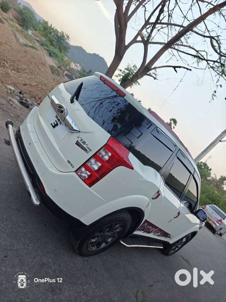 Mahindra Xuv500 2.2 W10 Sportz Edition Mt, 2017, Diesel