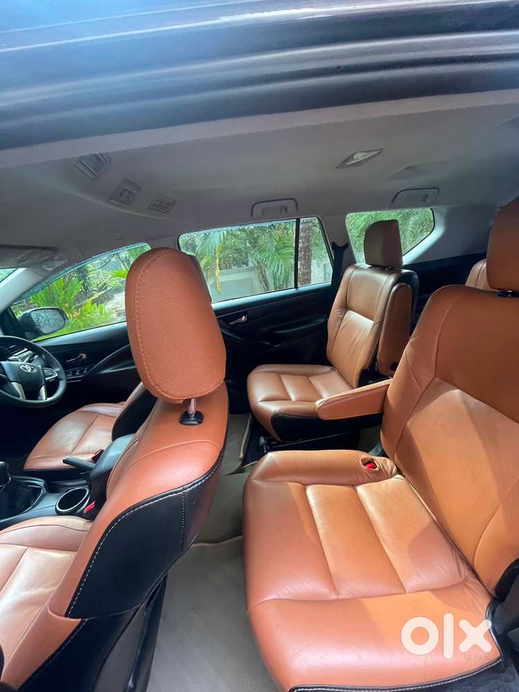 2017 Innova Crysta Orginal Kerla Neat And Clean