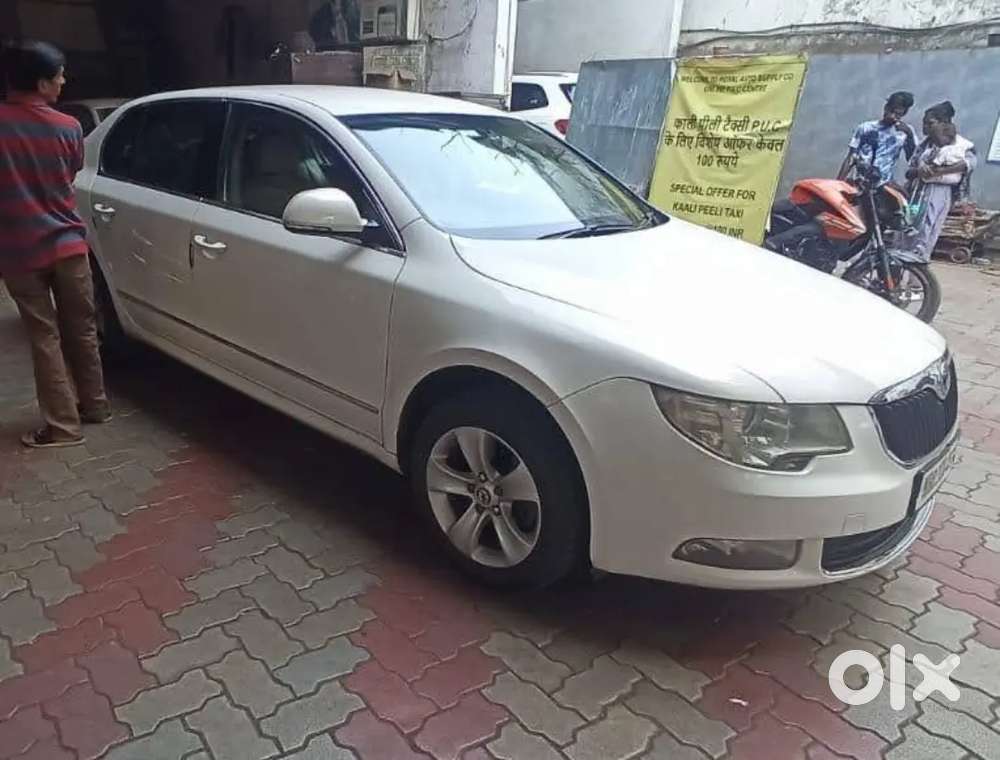 Skoda New Superb Diesel 2013